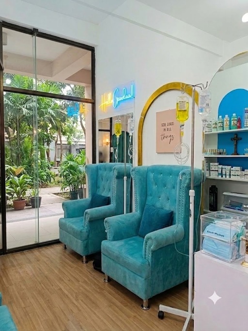 Derm Estetika clinic treatment room